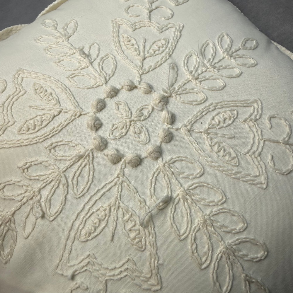 Vintage Embroidered Cream Throw Pillow Scalloped Lace Trim Cottagecore 12x12 - Picture 8 of 9